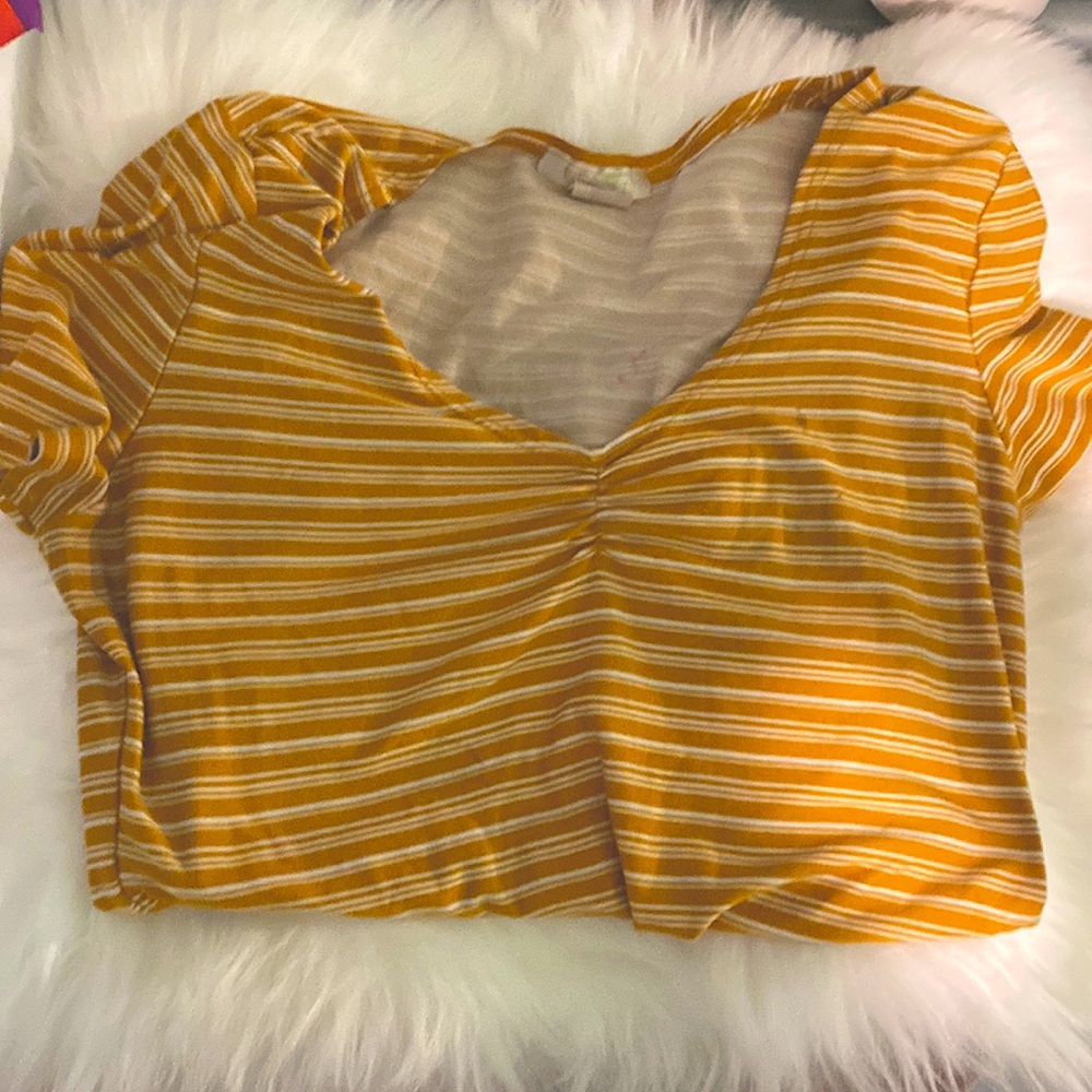Mustard yellow and white v-neck